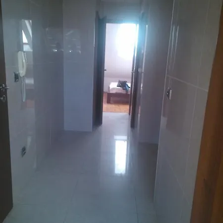 Apartment Lider Pop Hariton Warna